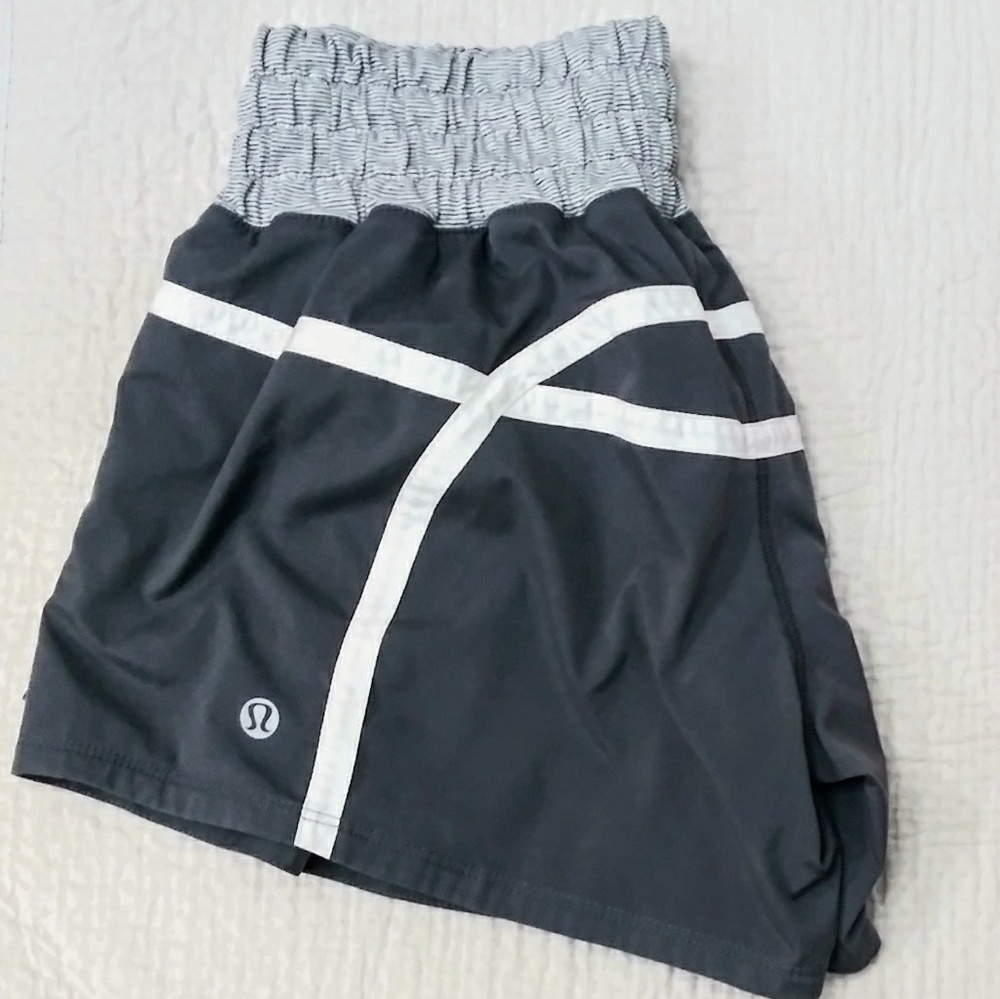 Lululemon High Rise Loose Fitting Shorts Lot NWOT - Picture 2 of 8